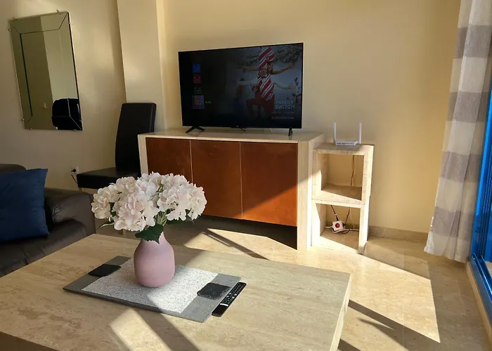 2 Bedrooms Sea And Pool View Apt In Duquesa Golf & Gardens Manilva