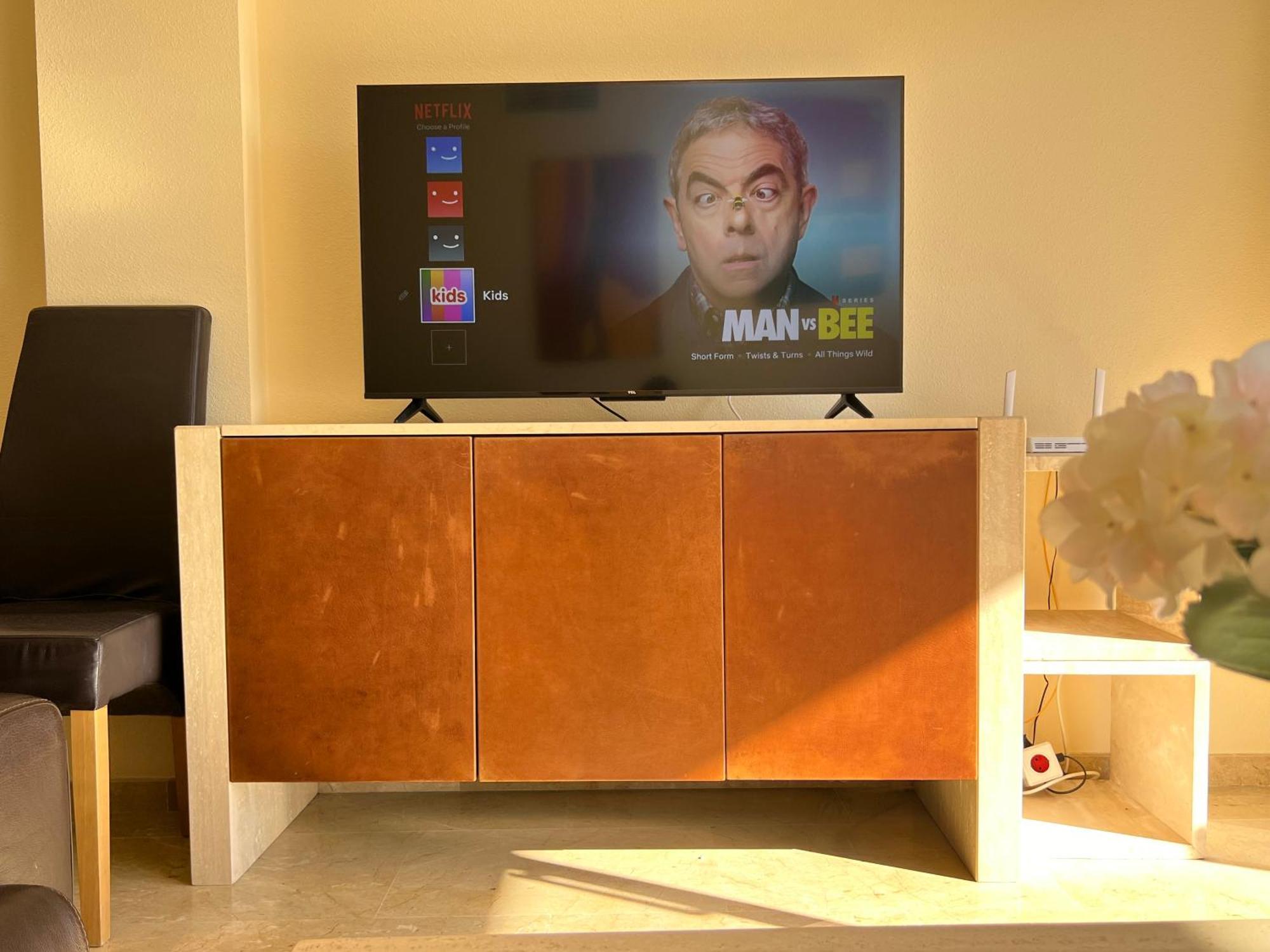 2 Bedrooms Sea And Pool View In Duquesa Golf & Gardens Manilva Appartement *