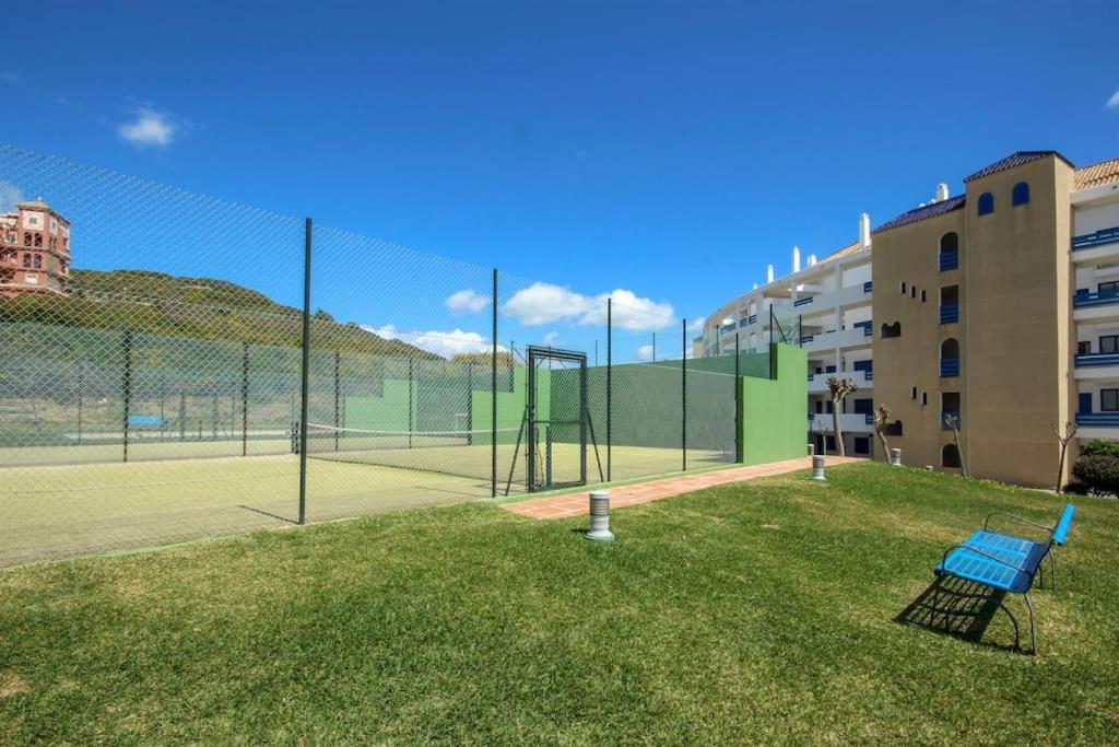 2 Bedrooms Sea And Pool View In Duquesa Golf & Gardens Manilva Apartment Castillo de Sabinillas