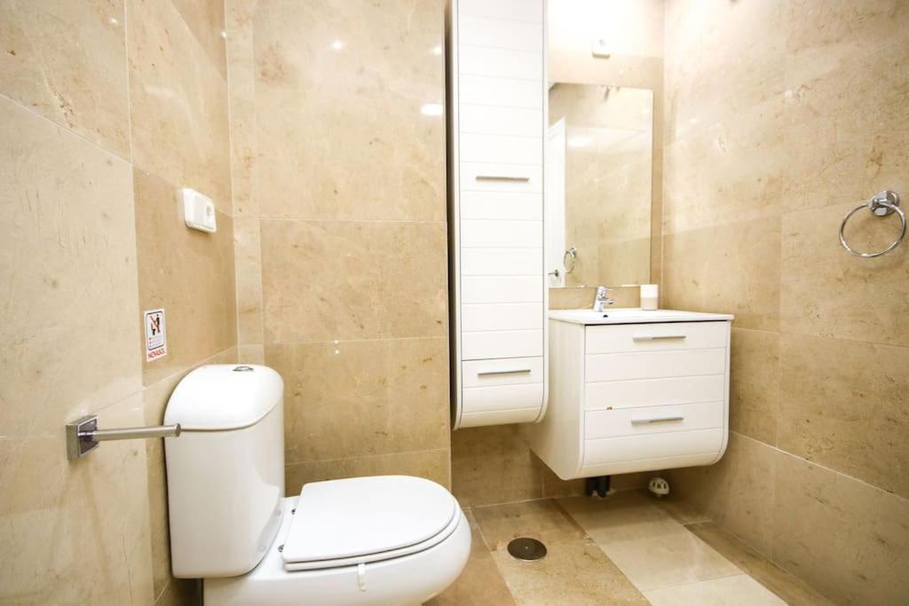 2 Bedrooms Sea And Pool View In Duquesa Golf & Gardens Manilva *